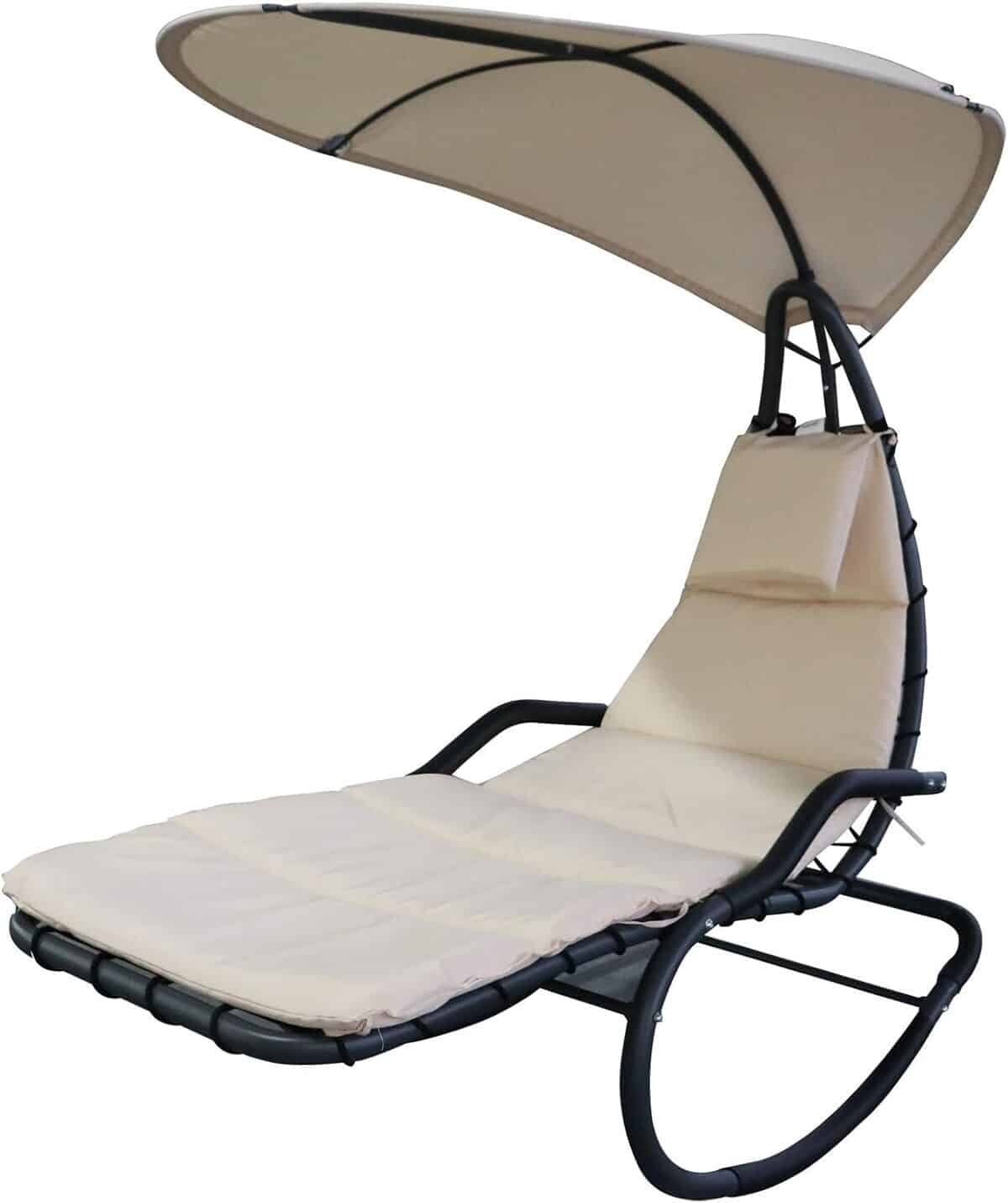 Test du transat à bascule Outsunny : design contemporain et confort assuré