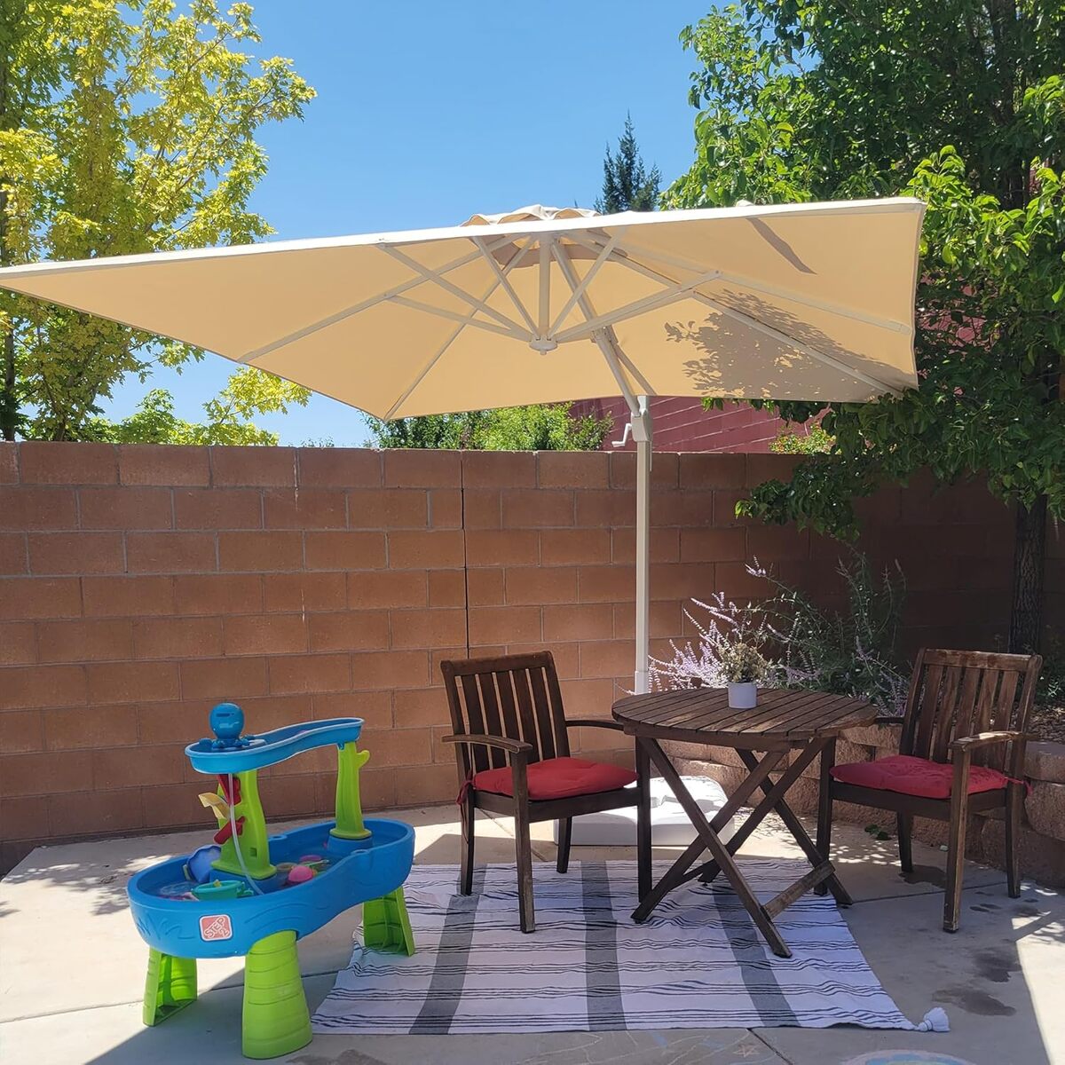 Test du parasol PURPLE LEAF : ombrage parfait avec style