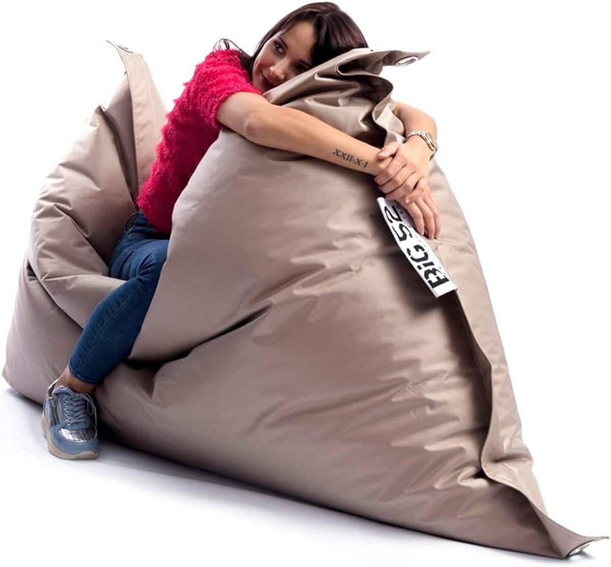 Avis sur le pouf extérieur LiveDeco BiG52 Iron RAW : confort et élégance