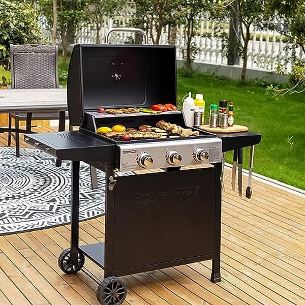 Découvrez notre test détaillé du barbecue Royal Gourmet à gaz avec 3 brûleurs 9 kW : qualité, fonctionnalités et conseils pour profiter pleinement de vos grillades en extérieur.