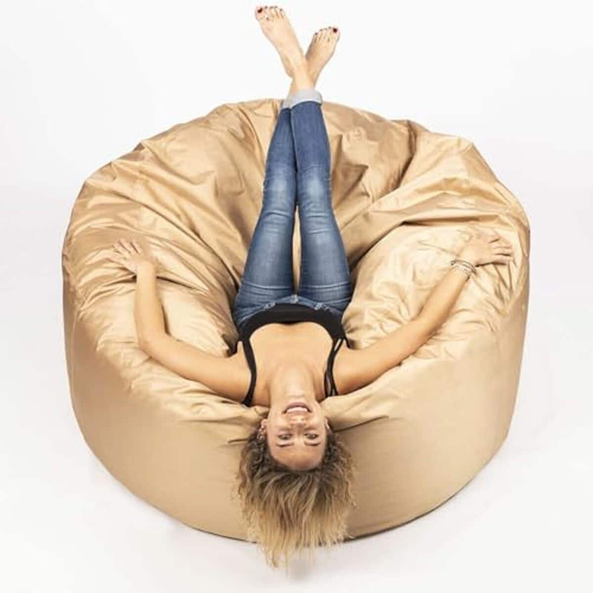 Test : pouf géant Titan beige pour extérieur par Livedeco
