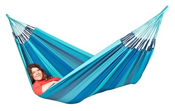 Découvrez notre test complet du hamac double La Siesta Modesta Lagoon: robustesse, confort et design. Avis détaillé pour bien choisir votre hamac de relaxation.