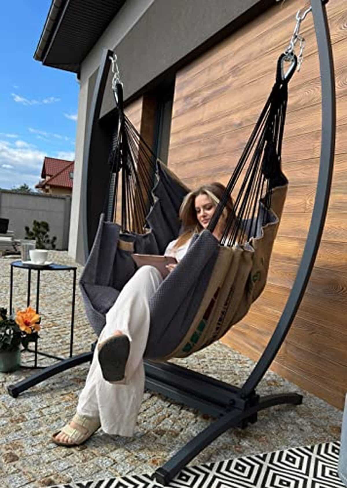 Test du fauteuil suspendu Izabell Swing XXL : confort et style au rendez-vous
